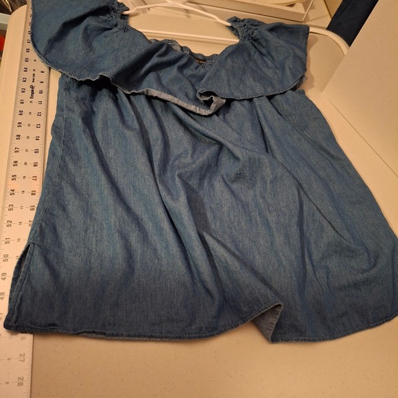 3/$15 Lane Bryant Womens Denim Chambray Off Shoulder Ruffle Top Plus Sz 22 24 - Picture 6 of 7